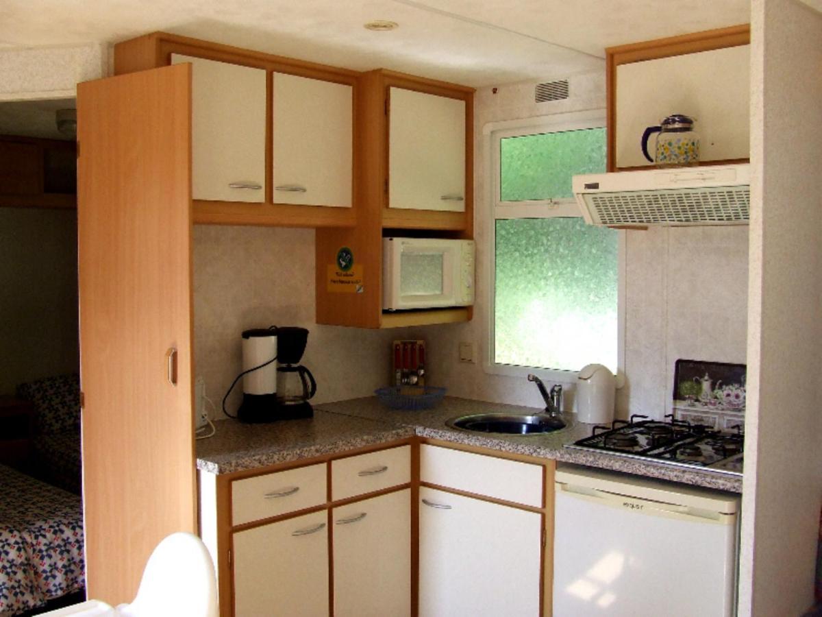 Stacaravan 6 Persoons - Camping Le Soustran Neuvic  Buitenkant foto